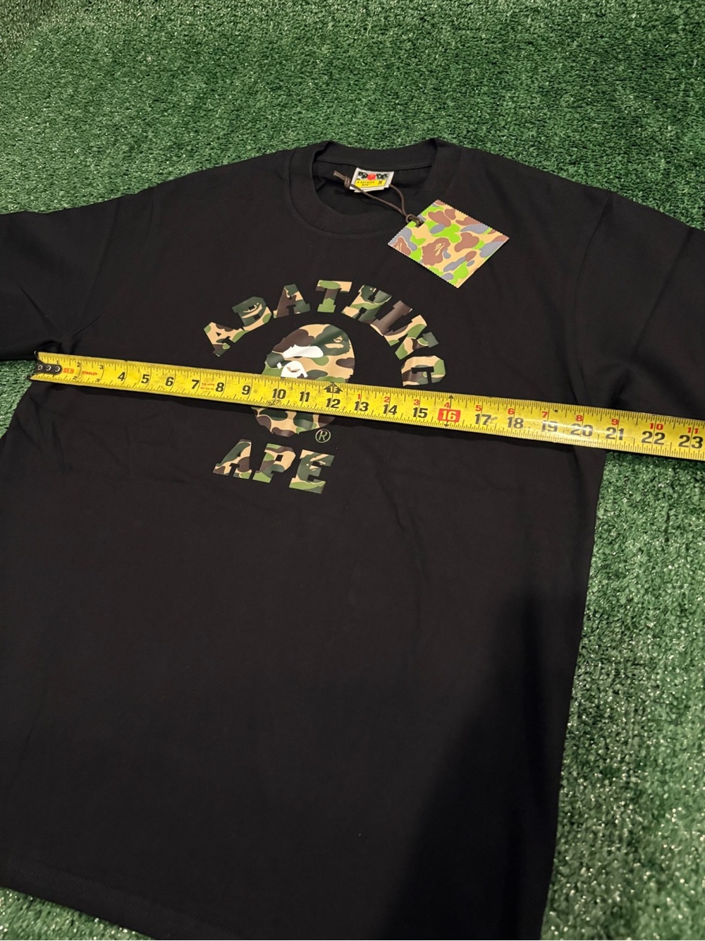 A Bathing Ape Black Camo Logo Short Sleeve T-Shirt - Picture 6 of 9